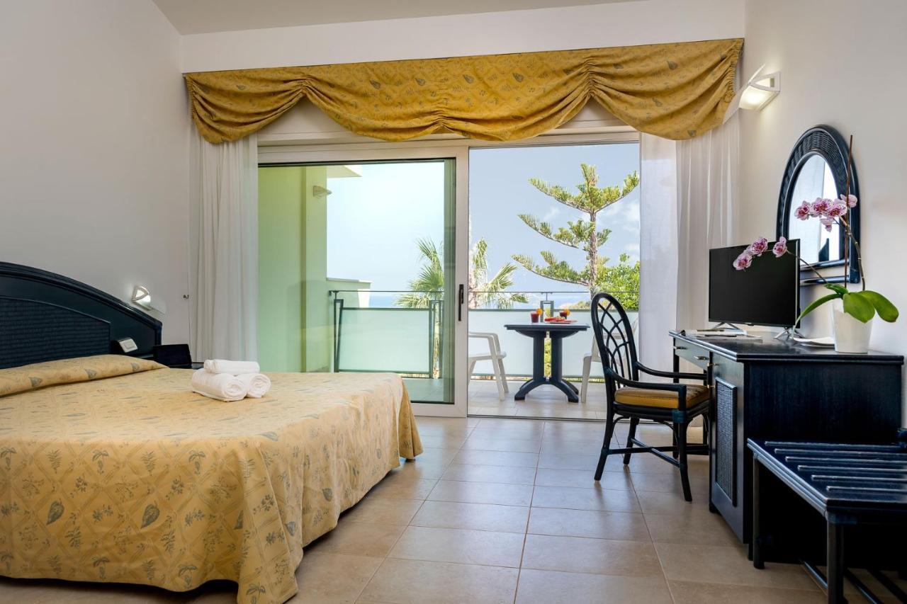 Hotel Villaggio Stromboli Santa Domenica  Esterno foto